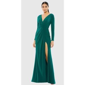Ieena for Mac Duggal Green V-Neck Long Sleeve High Slit Gown‎